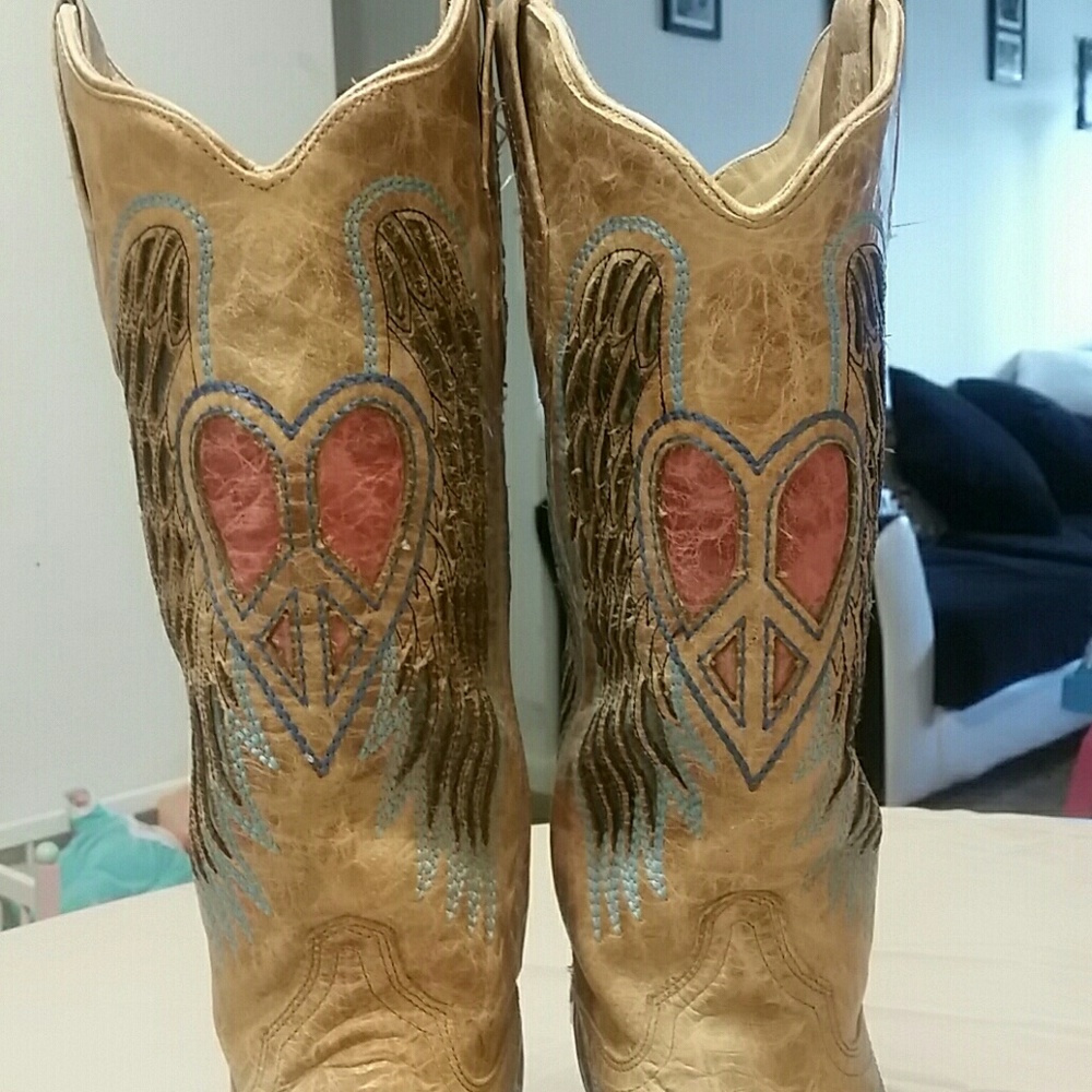 Corral Boots - Picture 2 of 5